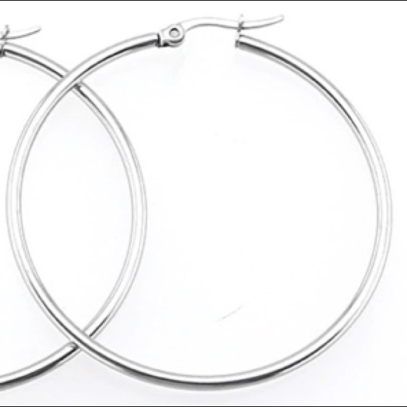 NEW Silver Tone 2” Round Circle Hoop Earrings - Picture 6 of 6